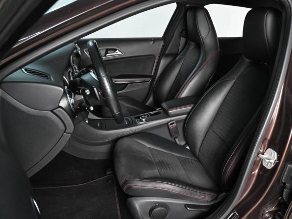 Mercedes-Benz GLA I (X156) с пробегом 2015 года, цена 2 099 000 рублей, 145826 км, внедорожник, Автокод Объявления