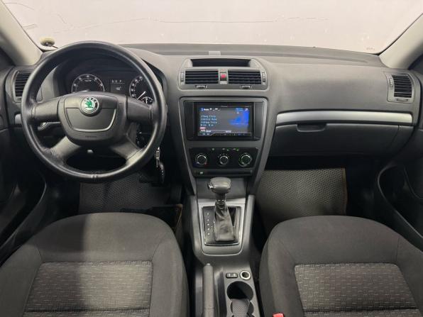 Skoda Octavia II (A5) Рестайлинг с пробегом 2012 года, цена 720 000 рублей, 234484 км, лифтбек, Автокод Объявления