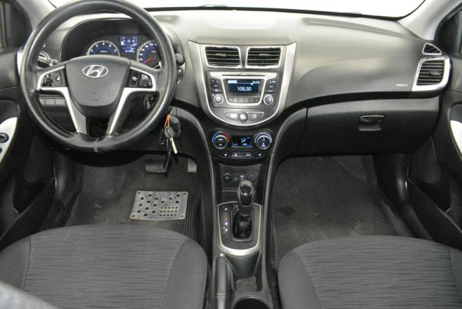 Hyundai Solaris I Рестайлинг с пробегом 2015 года, цена 799 000 рублей, 181000 км, седан, Автокод Объявления