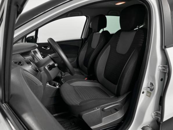 Renault Kaptur I с пробегом 2017 года, цена 1 375 000 рублей, 143742 км, внедорожник, Автокод Объявления
