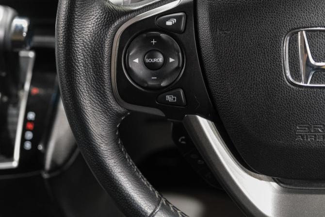 Honda Stepwgn V Рестайлинг с пробегом 2021 года, цена 2 629 000 рублей, 63400 км, минивэн, Автокод Объявления