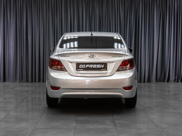 Hyundai Solaris I с пробегом 2013 года, цена 1 039 000 рублей, 137679 км, седан, Автокод Объявления