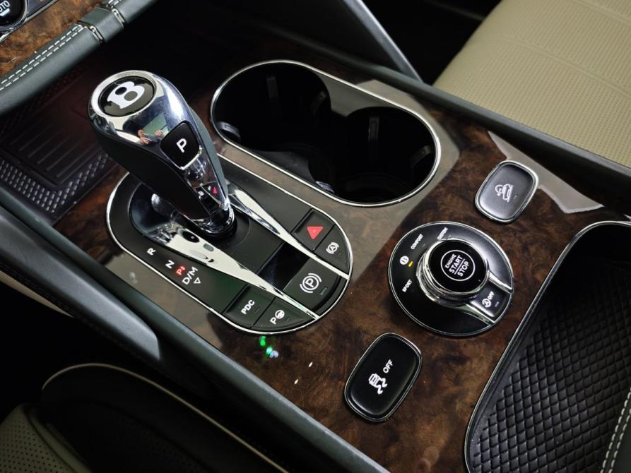 Bentley Bentayga I Рестайлинг Москва  - изображение 23