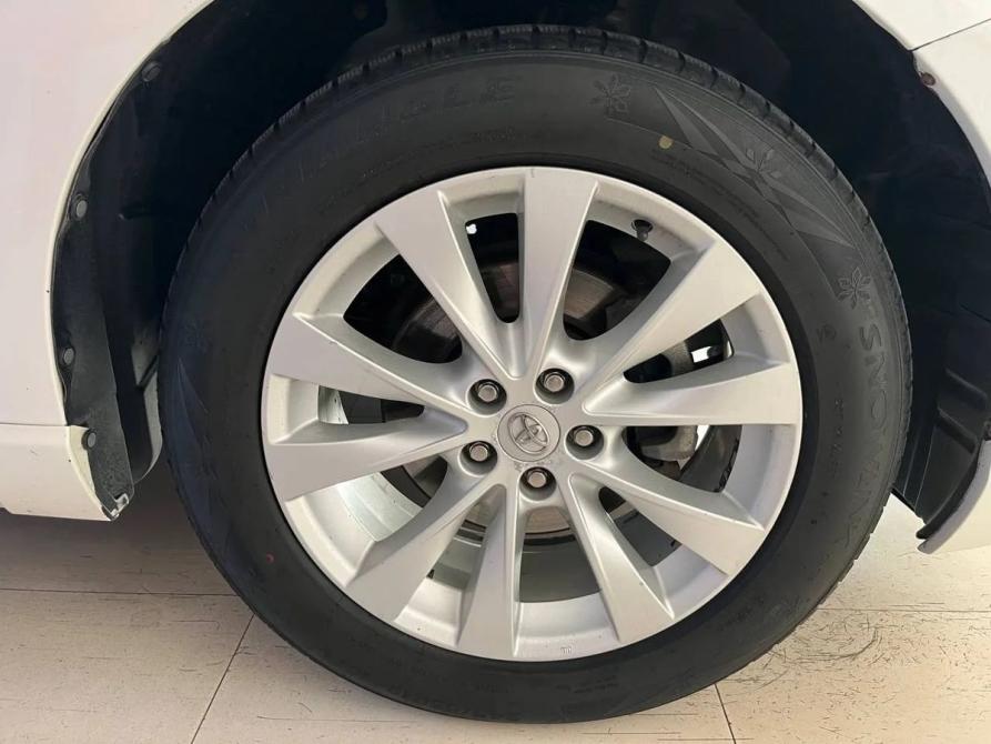 Toyota Venza I Рестайлинг Челябинск  - изображение 15