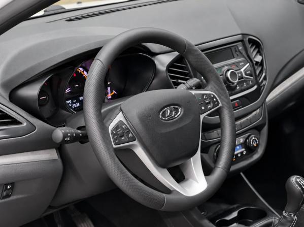 Lada (ВАЗ) Vesta I с пробегом 2019 года, цена 950 000 рублей, 98000 км, универсал, Автокод Объявления
