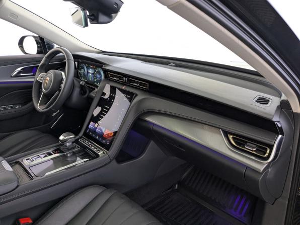 Hongqi H5 II с пробегом 2024 года, цена 3 450 000 рублей, 18070 км, седан, Автокод Объявления