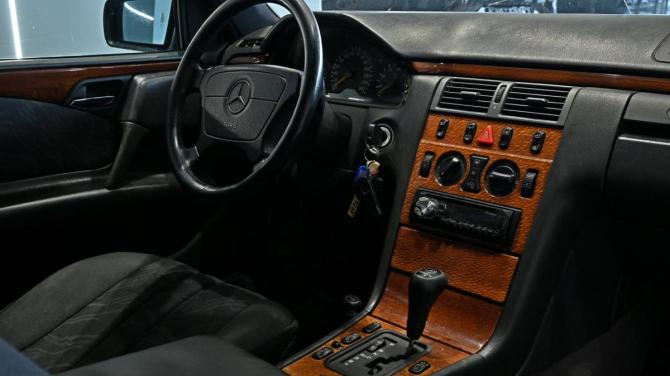 Mercedes-Benz E-Класс II (W210 S210) с пробегом 1998 года, цена 675 000 рублей, 479000 км, универсал, Автокод Объявления