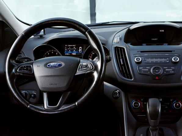 Ford Kuga II Рестайлинг с пробегом 2017 года, цена 1 949 000 рублей, 67408 км, внедорожник, Автокод Объявления