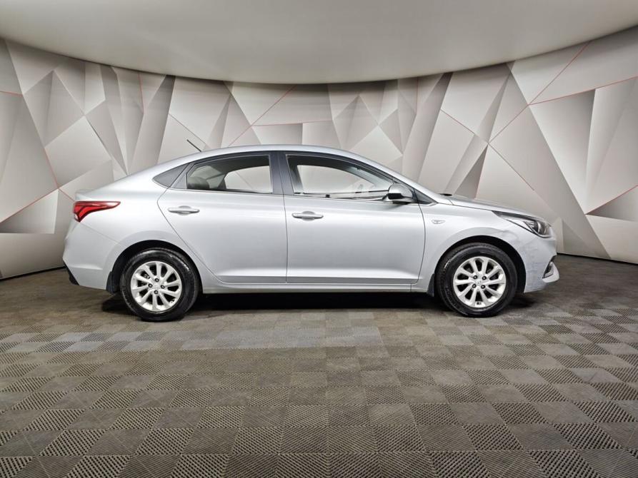Hyundai Solaris II Москва  - изображение 6