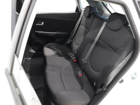 Kia Rio III Рестайлинг с пробегом 2017 года, цена 1 199 000 рублей, 77506 км, хэтчбек, Автокод Объявления