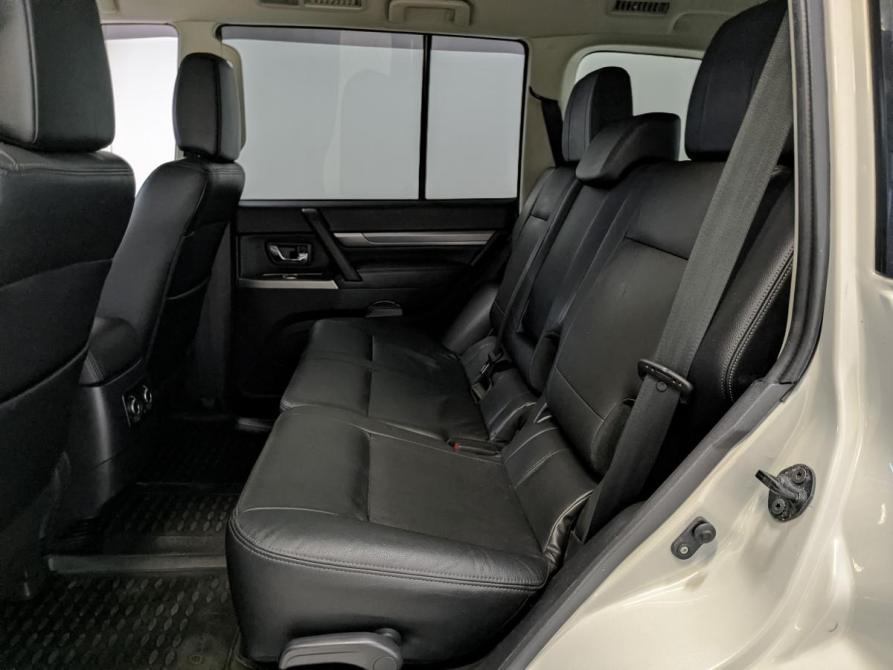 Mitsubishi Pajero IV Рестайлинг 2 Санкт-Петербург  - изображение 18