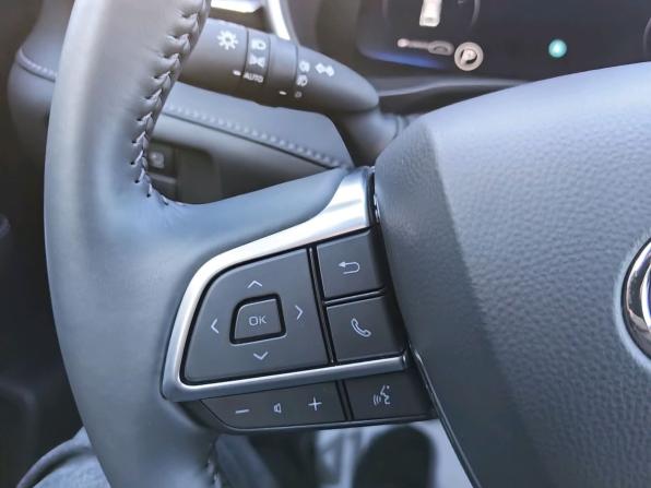 Toyota Highlander IV (XU70) с пробегом 2025 года, цена 5 399 000 рублей, 100 км, внедорожник, Автокод Объявления