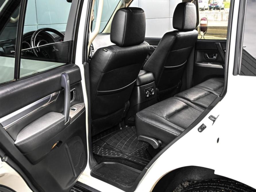 Mitsubishi Pajero IV Рестайлинг 1 Новороссийск  - изображение 12