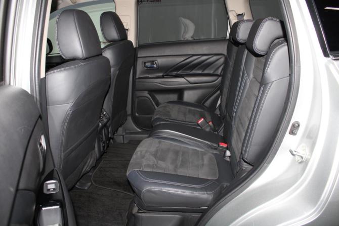 Mitsubishi Outlander III Рестайлинг 3 с пробегом 2019 года, цена 2 990 000 рублей, 90728 км, внедорожник, Автокод Объявления
