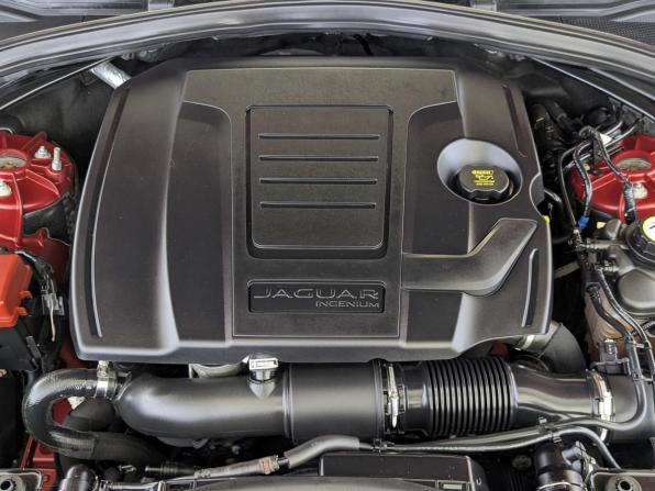 Jaguar F-Pace I с пробегом 2018 года, цена 2 990 000 рублей, 84259 км, внедорожник, Автокод Объявления
