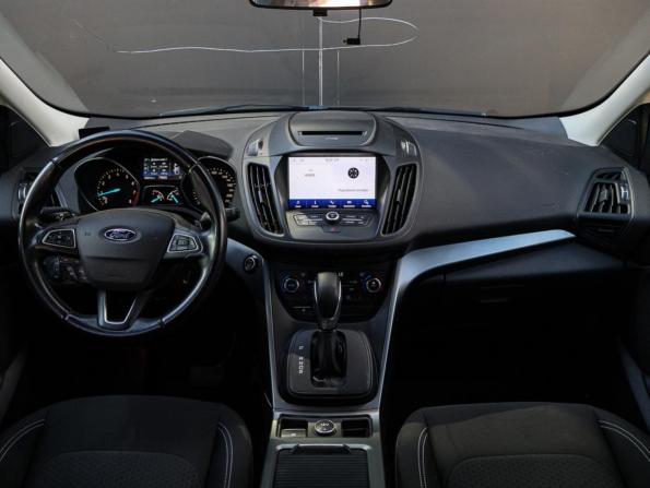 Ford Kuga II Рестайлинг с пробегом 2017 года, цена 1 650 000 рублей, 135913 км, внедорожник, Автокод Объявления