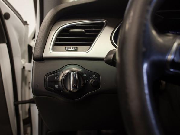 Audi A4 IV (B8) Рестайлинг с пробегом 2013 года, цена 1 095 000 рублей, 263256 км, седан, Автокод Объявления