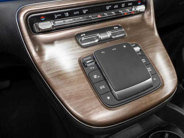 Mercedes-Benz V-Класс III (W447) Рестайлинг 2 с пробегом 2025 года, цена 10 900 000 рублей, 30 км, минивэн, Автокод Объявления