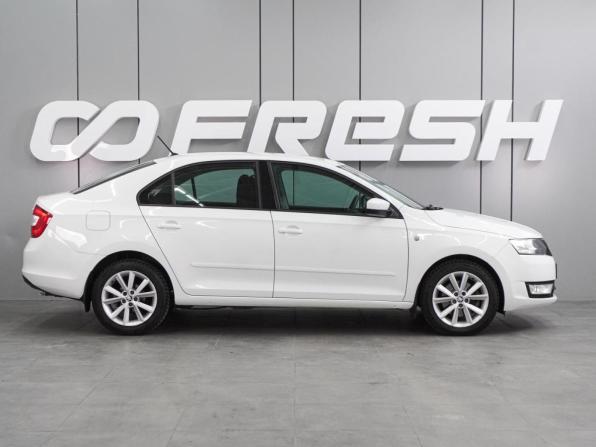 Skoda Rapid I с пробегом 2015 года, цена 1 299 000 рублей, 102279 км, лифтбек, Автокод Объявления