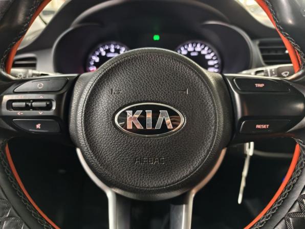 Kia Rio IV с пробегом 2017 года, цена 1 195 000 рублей, 81638 км, седан, Автокод Объявления