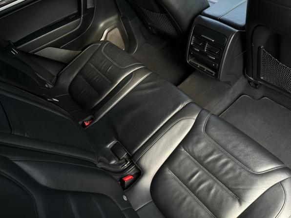 Volkswagen Touareg II Рестайлинг с пробегом 2017 года, цена 2 710 000 рублей, 228061 км, внедорожник, Автокод Объявления