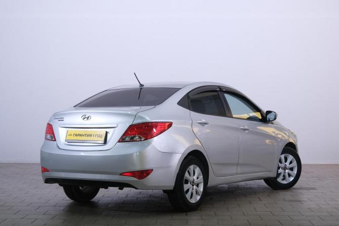 Hyundai Solaris I Рестайлинг с пробегом 2016 года, цена 1 059 000 рублей, 173000 км, седан, Автокод Объявления