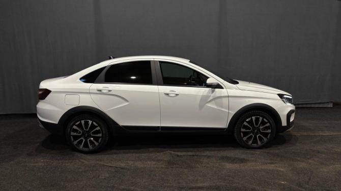 Lada (ВАЗ) Vesta I Рестайлинг (NG) с пробегом 2024 года, цена 1 430 000 рублей, 29000 км, седан, Автокод Объявления