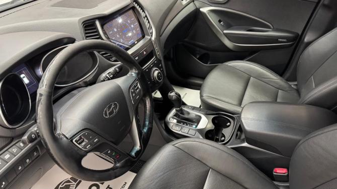 Hyundai Santa Fe III Рестайлинг с пробегом 2017 года, цена 1 899 500 рублей, 197358 км, внедорожник, Автокод Объявления