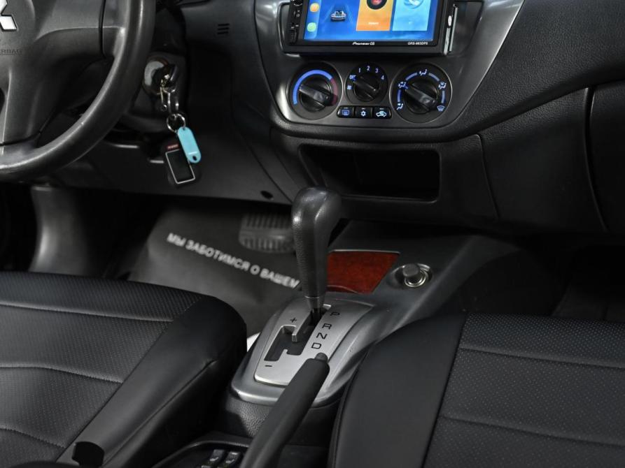 Mitsubishi Lancer IX Рестайлинг Москва  - изображение 8