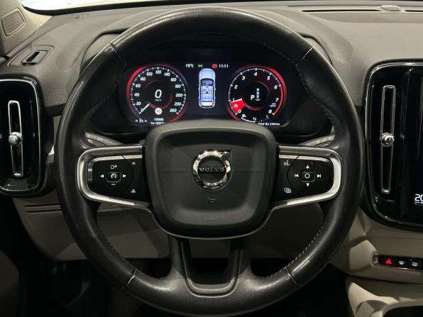 Volvo XC40 I с пробегом 2020 года, цена 2 999 000 рублей, 135863 км, внедорожник, Автокод Объявления