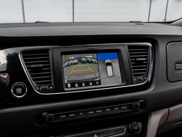 Kia Carnival III с пробегом 2018 года, цена 2 500 000 рублей, 138625 км, минивэн, Автокод Объявления