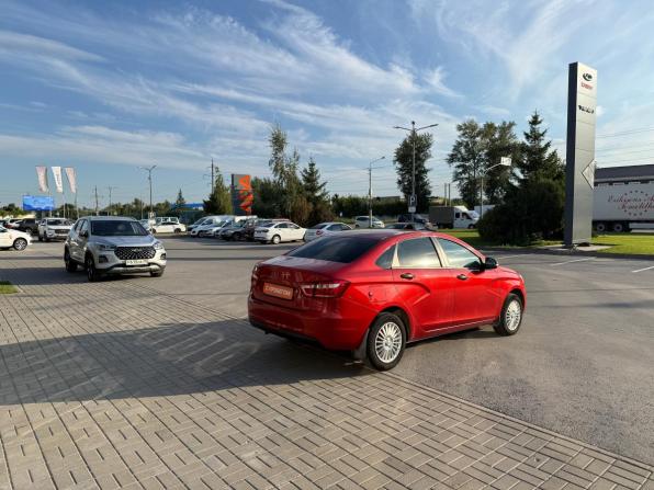 Lada (ВАЗ) Vesta I с пробегом 2017 года, цена 650 000 рублей, 197000 км, седан, Автокод Объявления