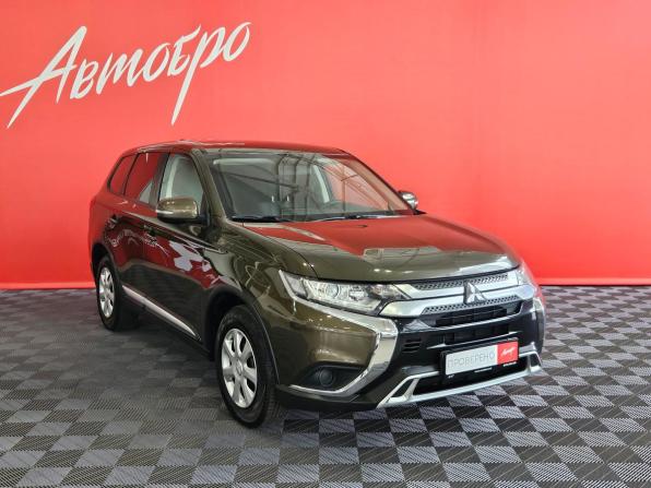 Mitsubishi Outlander III Рестайлинг 3 с пробегом 2019 года, цена 1 995 000 рублей, 135544 км, внедорожник, Автокод Объявления
