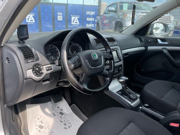 Skoda Octavia II (A5) Рестайлинг с пробегом 2012 года, цена 620 000 рублей, 205360 км, лифтбек, Автокод Объявления