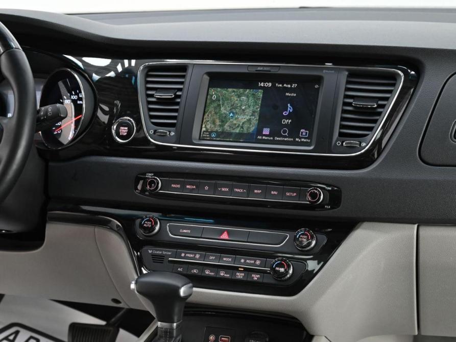 Kia Carnival III Москва  - изображение 16