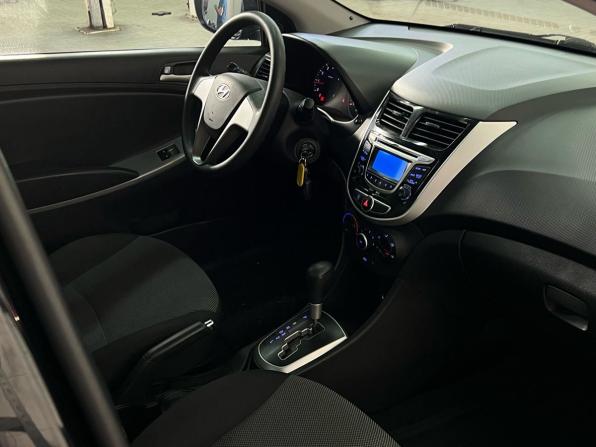 Hyundai Solaris I с пробегом 2013 года, цена 850 000 рублей, 191409 км, седан, Автокод Объявления