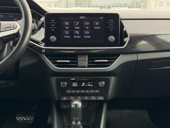 Volkswagen Polo VI с пробегом 2021 года, цена 1 790 000 рублей, 60250 км, лифтбек, Автокод Объявления