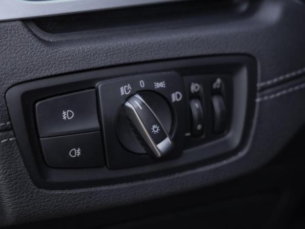 BMW X1 II (F48) Рестайлинг с пробегом 2019 года, цена 3 200 000 рублей, 107847 км, внедорожник, Автокод Объявления