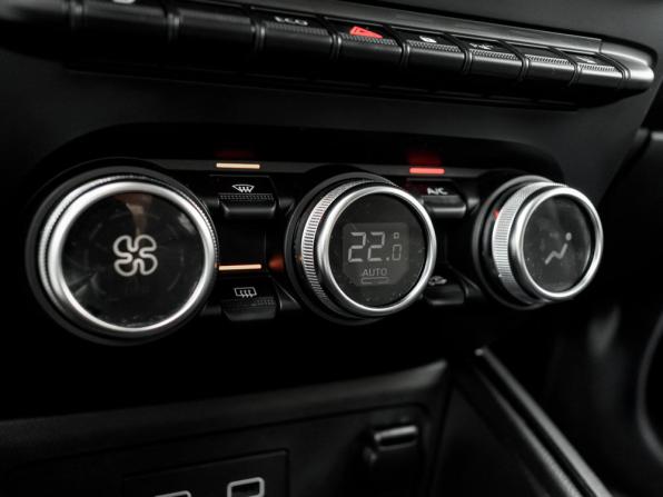 Renault Duster II с пробегом 2021 года, цена 1 935 000 рублей, 75530 км, внедорожник, Автокод Объявления