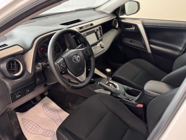 Toyota RAV4 IV (XA40) с пробегом 2015 года, цена 2 290 000 рублей, 131285 км, внедорожник, Автокод Объявления