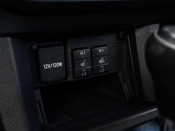 Toyota Corolla XI (E160 E170 E180) с пробегом 2013 года, цена 1 098 000 рублей, 196649 км, седан, Автокод Объявления