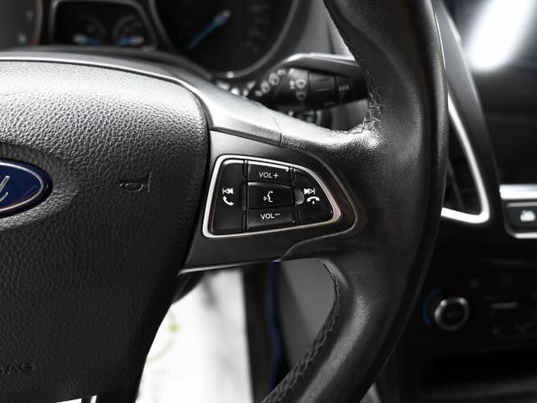 Ford Focus III Рестайлинг с пробегом 2018 года, цена 1 225 000 рублей, 184215 км, хэтчбек, Автокод Объявления