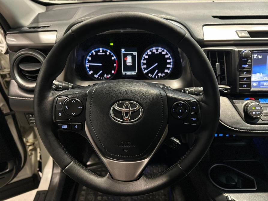 Toyota RAV4 IV (XA40) Рестайлинг Санкт-Петербург  - изображение 17