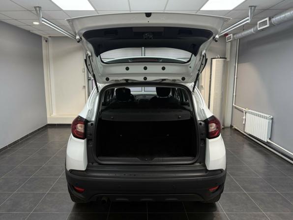 Renault Kaptur I с пробегом 2017 года, цена 1 260 000 рублей, 154077 км, внедорожник, Автокод Объявления
