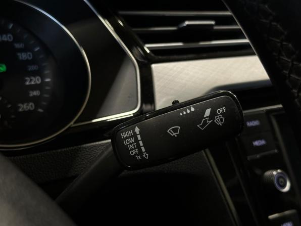 Volkswagen Passat B8 Рестайлинг с пробегом 2020 года, цена 2 575 000 рублей, 63713 км, седан, Автокод Объявления
