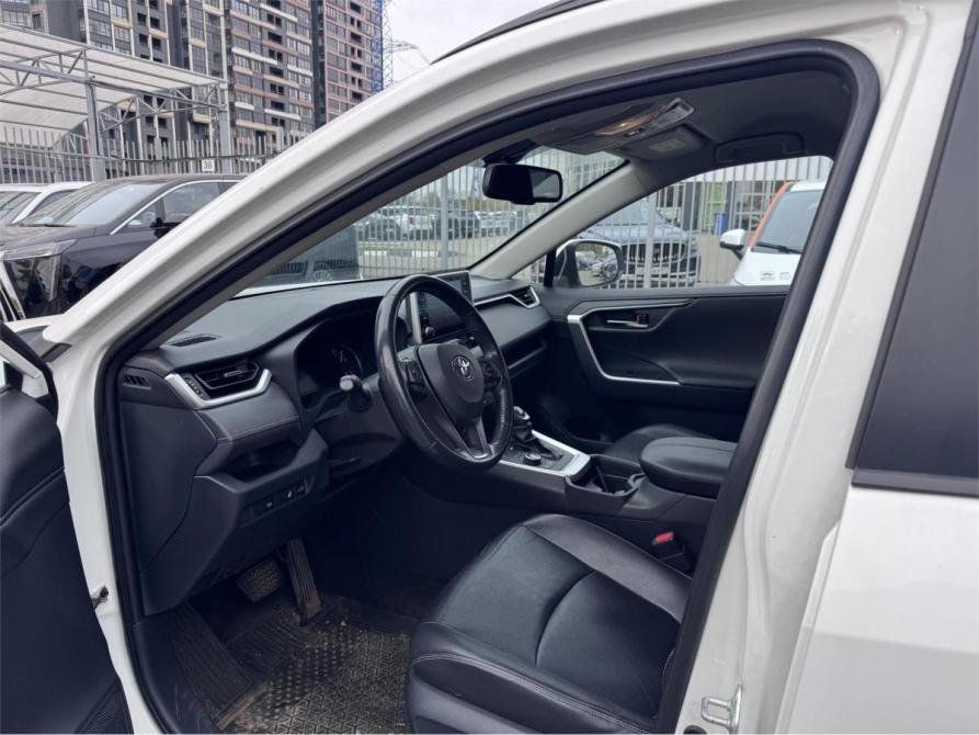 Toyota RAV4 V (XA50) Москва  - изображение 4