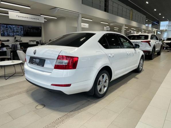 Skoda Octavia III (A7) с пробегом 2015 года, цена 990 000 рублей, 213385 км, лифтбек, Автокод Объявления
