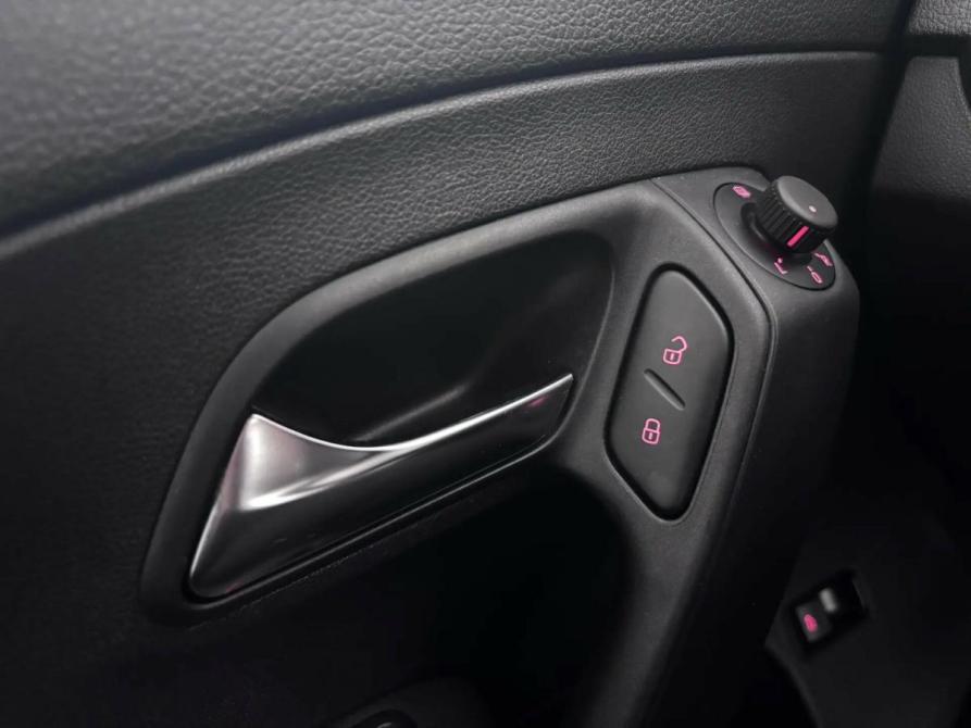 Volkswagen Polo V Рестайлинг Псков  - изображение 16