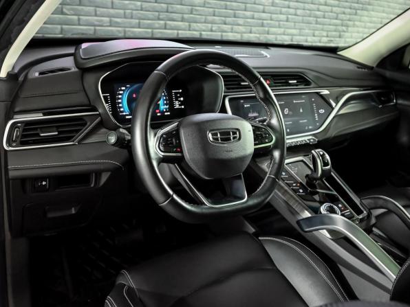 Geely Atlas Pro с пробегом 2023 года, цена 2 050 000 рублей, 72821 км, внедорожник, Автокод Объявления