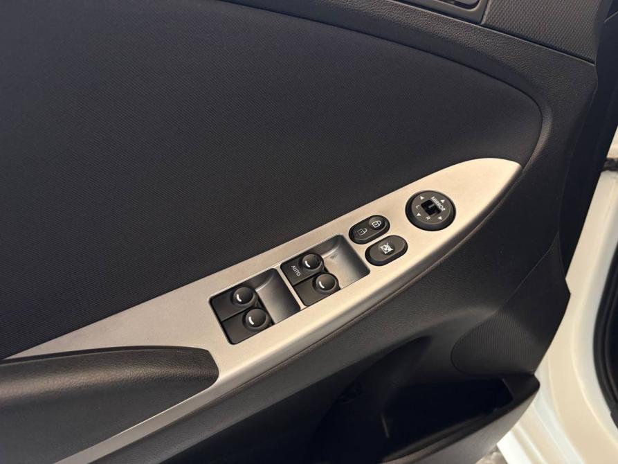 Hyundai Solaris I Рестайлинг Ярославль  - изображение 13